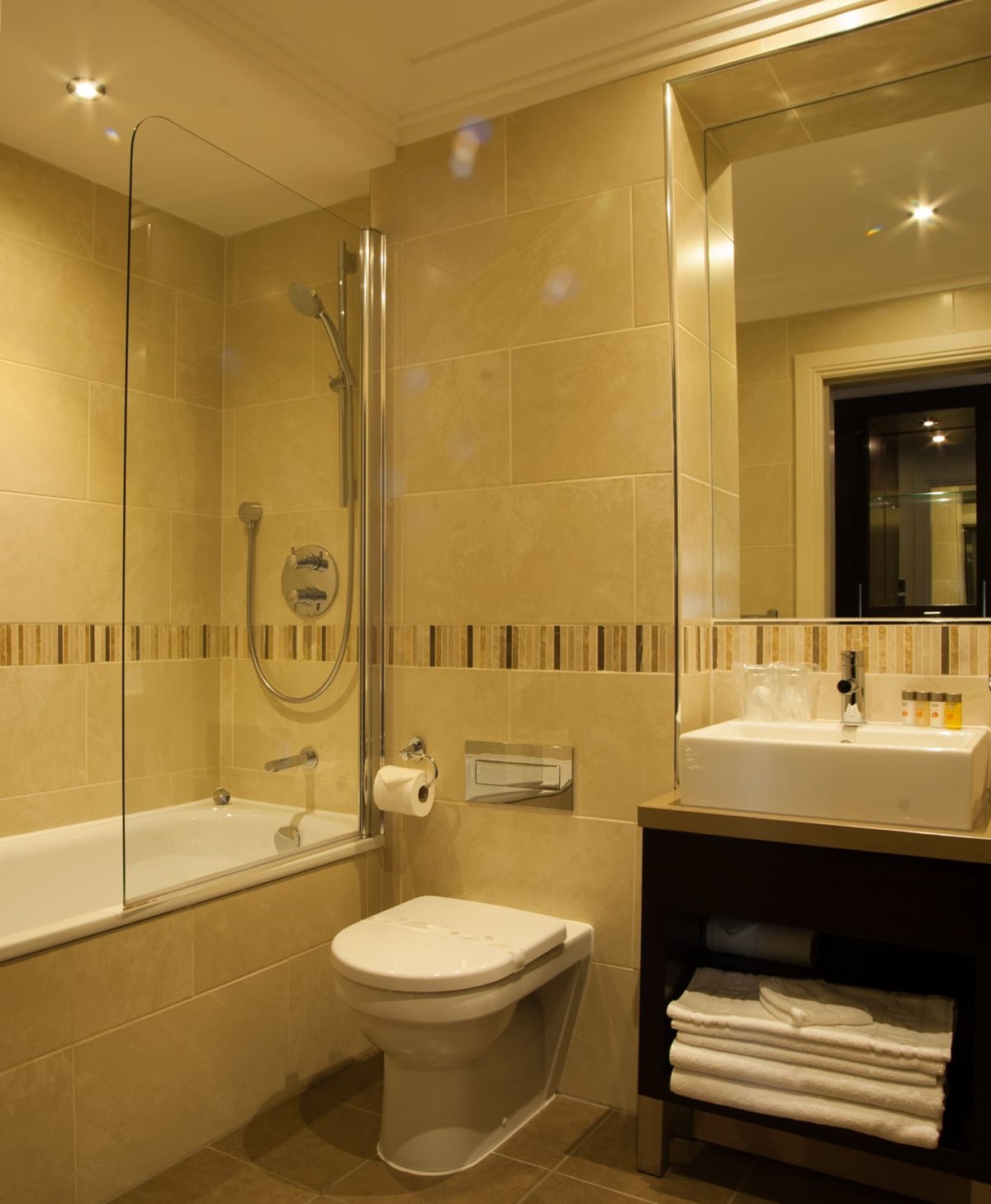 An image of a bathroom at the Dumfries Arms Hotel in Ayrshire.
